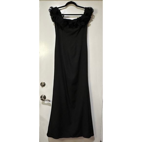Ieena 4 Mac Duggal Off the Shoulder Ruffle Detail Column Gown Black 4 NWT 49643 - Picture 2 of 15